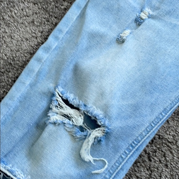 Light Wash Pacsun active stretch skinny Jeans!💙 - Picture 4 of 5